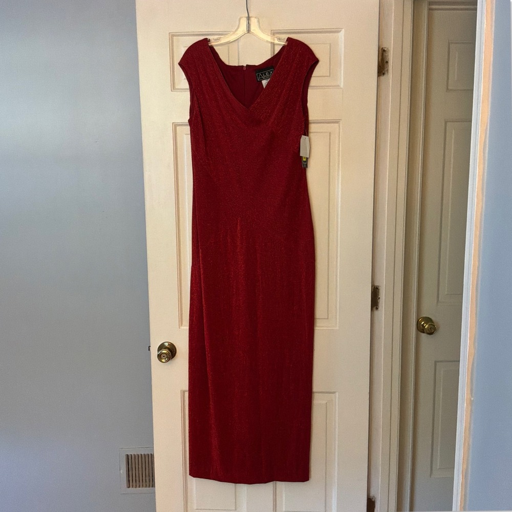 Alex Evenings Red Sparkle Knit V-Neck Gown Formal Maxi Dress 16 NEW Wedding Gala